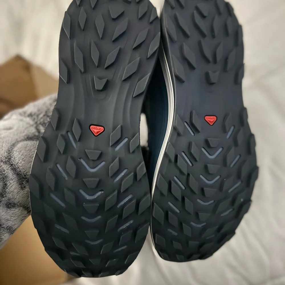 Salomon Sneakers - Picture 7 of 15